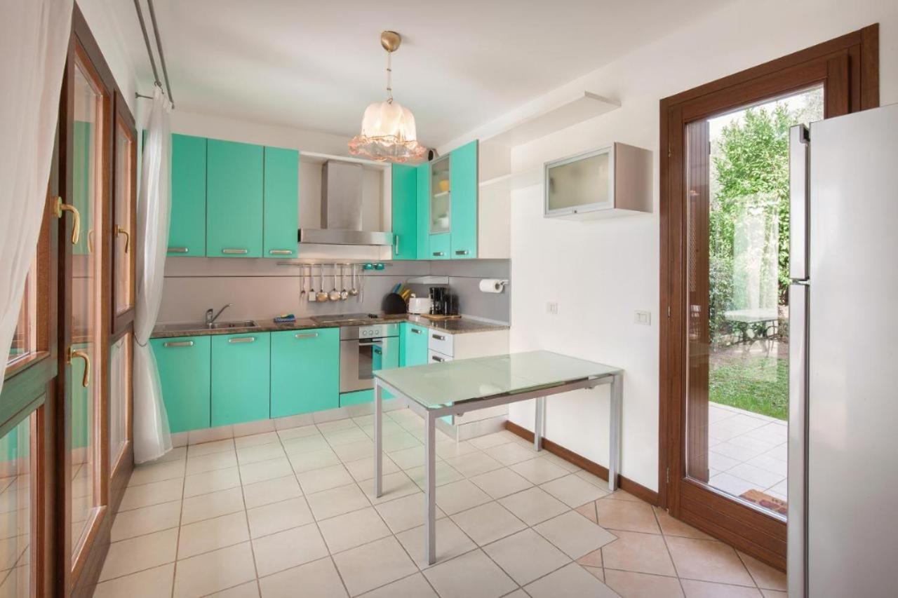 Regina Gardesana Villa Bagian luar foto